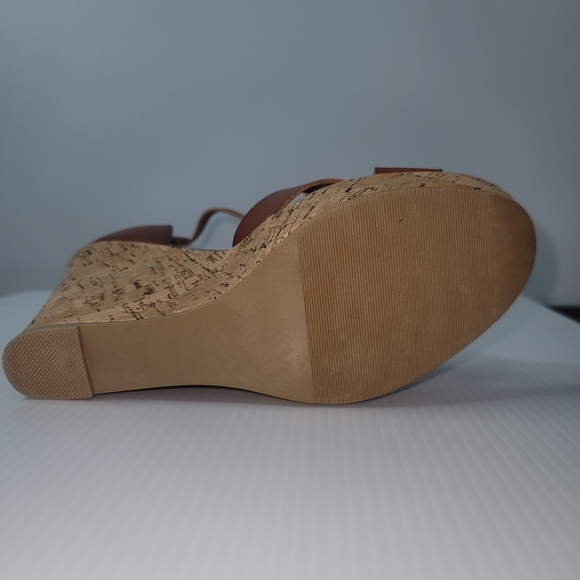Material girl cognac sandals wedge Size 7.5